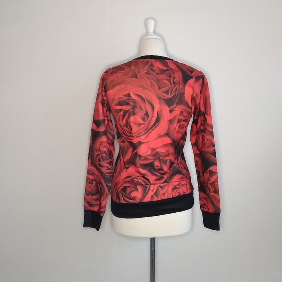 Unisex Skull and Roses Sweatshirt Size Small - Picture 3 of 3